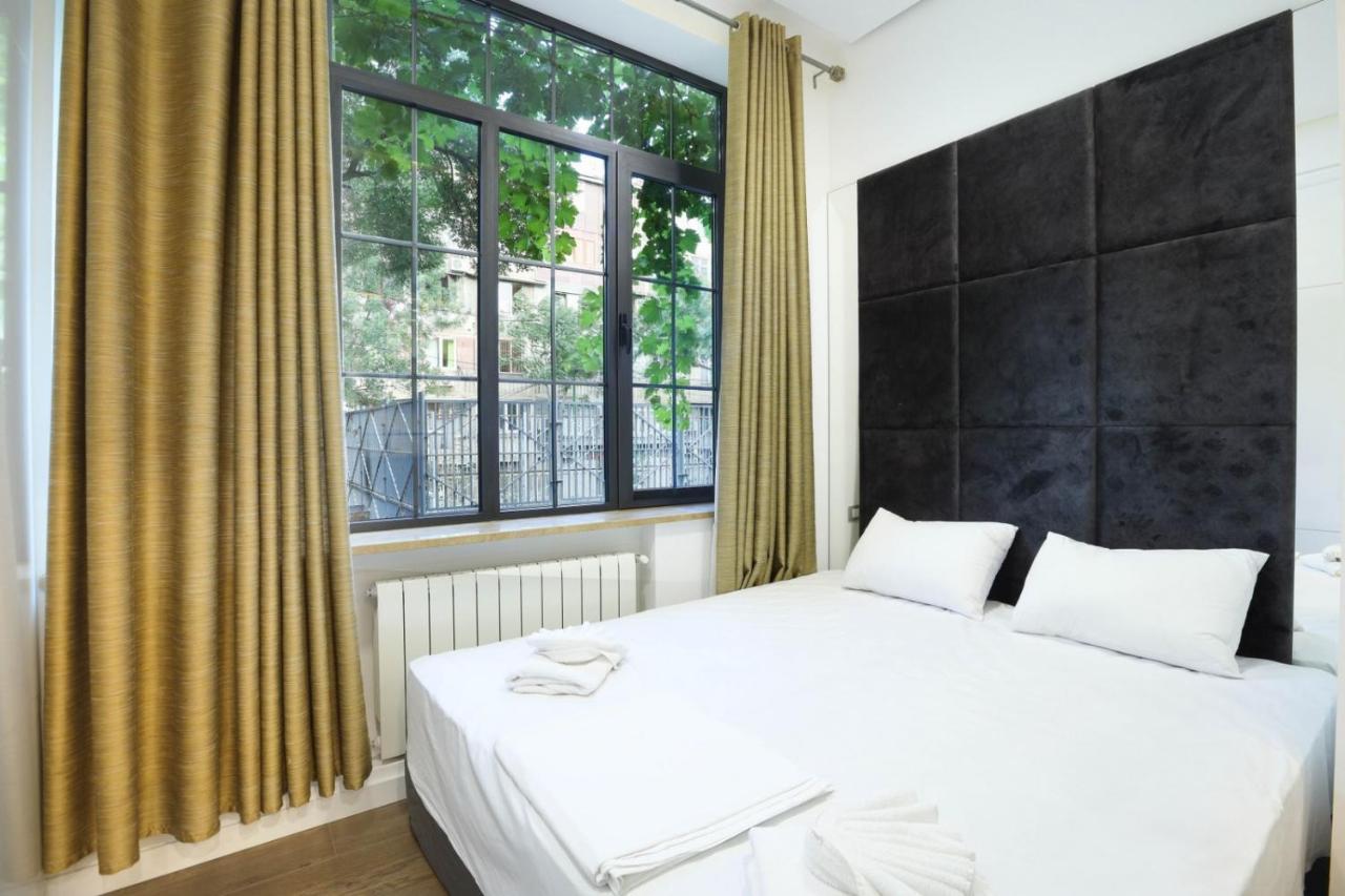 Stay Inn-Apartments On Abovyan 32 Єреван Екстер'єр фото
